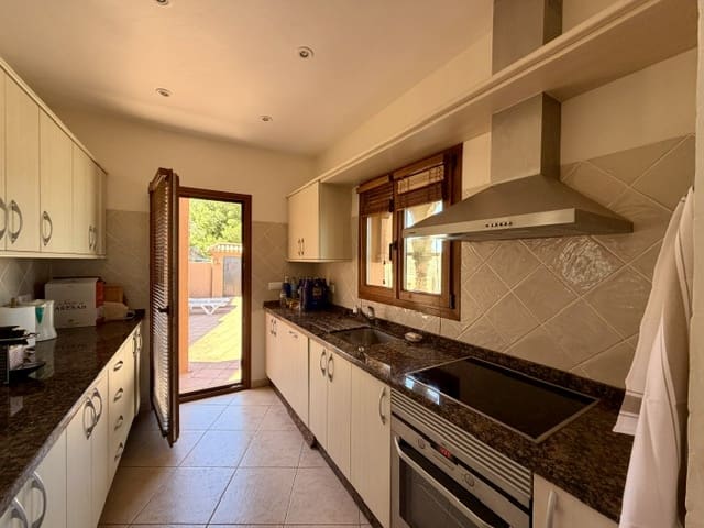 3 slaapkamer Villa te koop in Turre met zwembad - € 475.000 (Ref: 9906609)