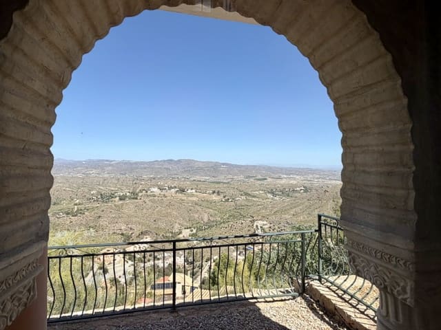 3 slaapkamer Villa te koop in Turre met zwembad - € 475.000 (Ref: 9906609)