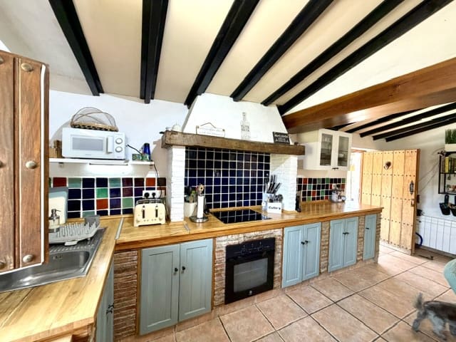 8 quarto Comercial para venda em Lubrín com piscina garagem - 580 000 € (Ref: 9937421)