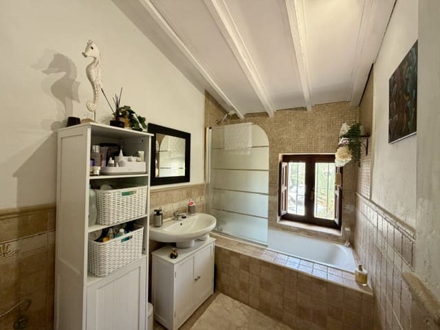 8 quarto Hotel para venda em Lubrin com piscina garagem - 580 000 € (Ref: 9937422)