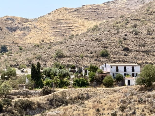 8 quarto Hotel para venda em Lubrin com piscina garagem - 580 000 € (Ref: 9937422)