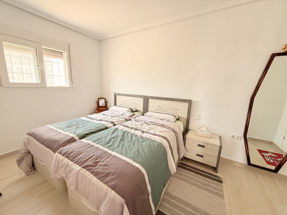 2 slaapkamer Halfvrijstaande villa te koop in Ciudad Quesada - € 175.000 (Ref: 10145213)