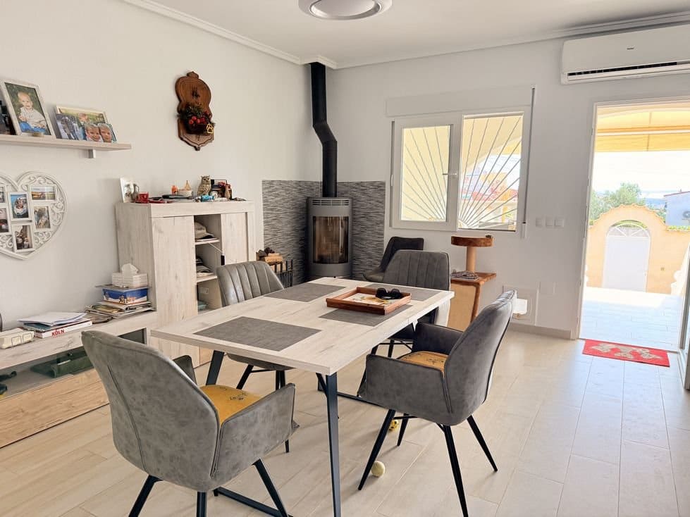 2 slaapkamer Halfvrijstaande villa te koop in Ciudad Quesada - € 175.000 (Ref: 10145213)
