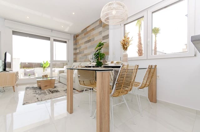 Pareado de 3 habitaciones en Parque Acuático - Sector 25, Torrevieja en venta con garaje - 269.000 € (Ref: 6148200)