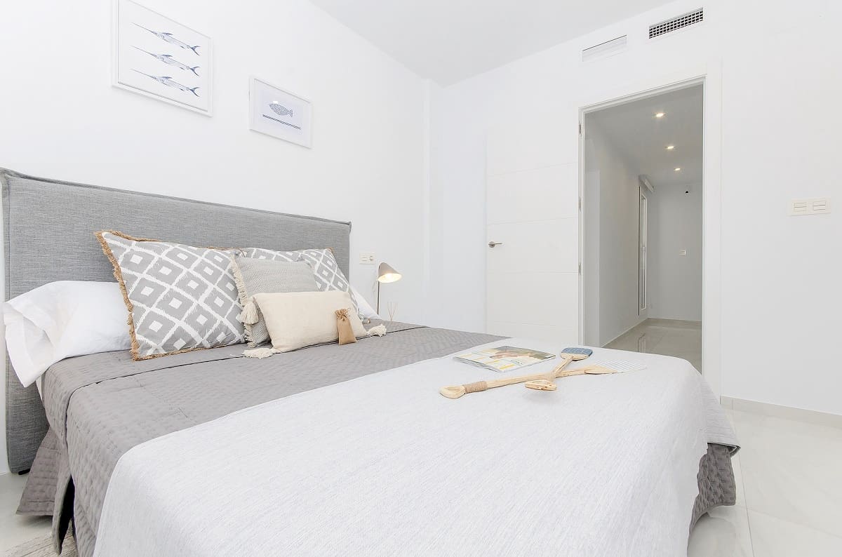 3 soveværelse Semi-Rækkehus til salg i Torrevieja med garage - € 269.000 (Ref: 6148200)