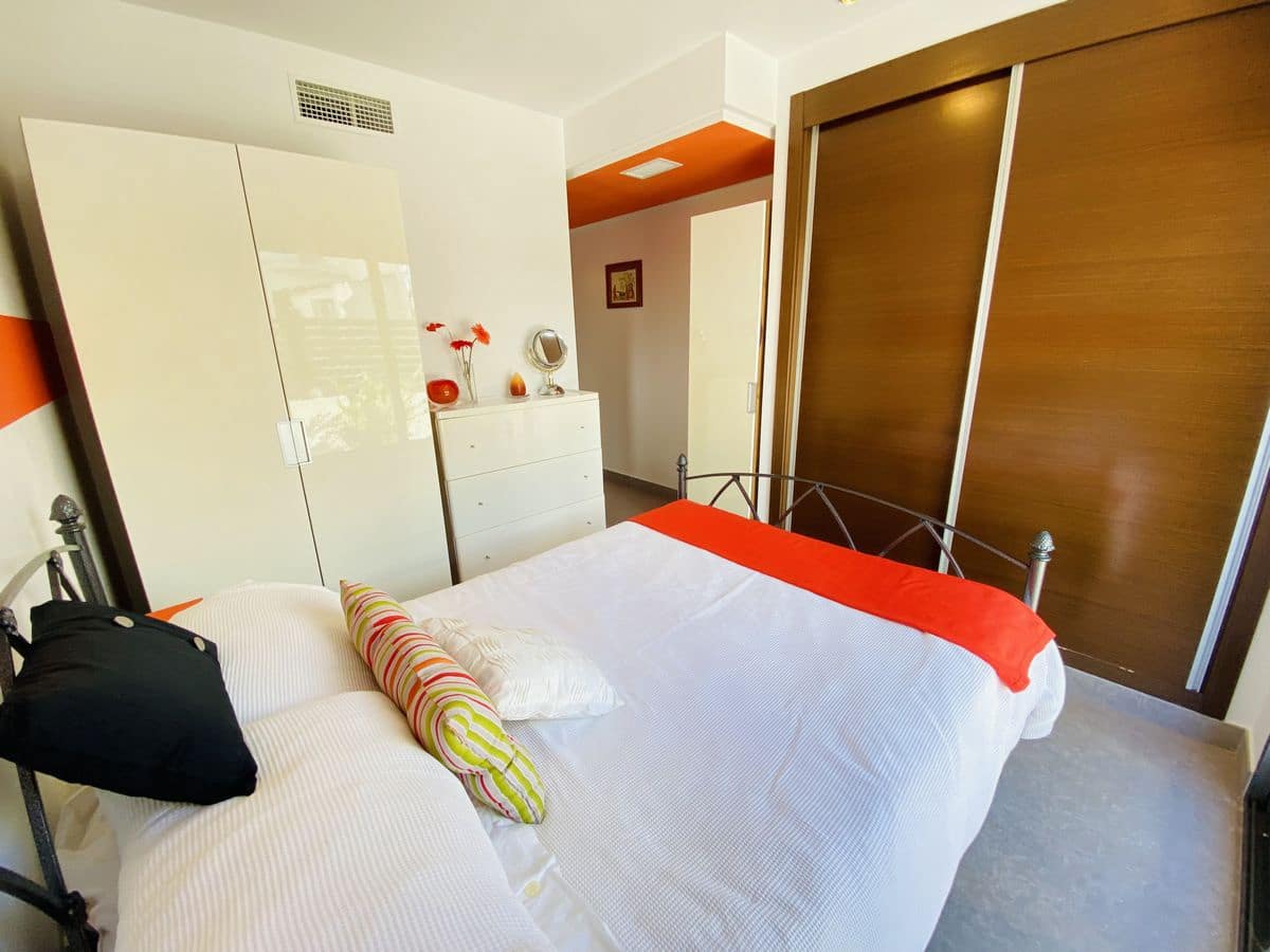 3 soverom Villa til salgs i Cox med svømmebasseng garasje - € 340 000 (Ref: 7367769)