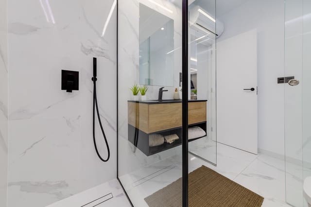 2 Zimmer Apartment zu verkaufen in El Raso, Guardamar del Segura mit Garage - 218.000 € (Ref: 7700081)