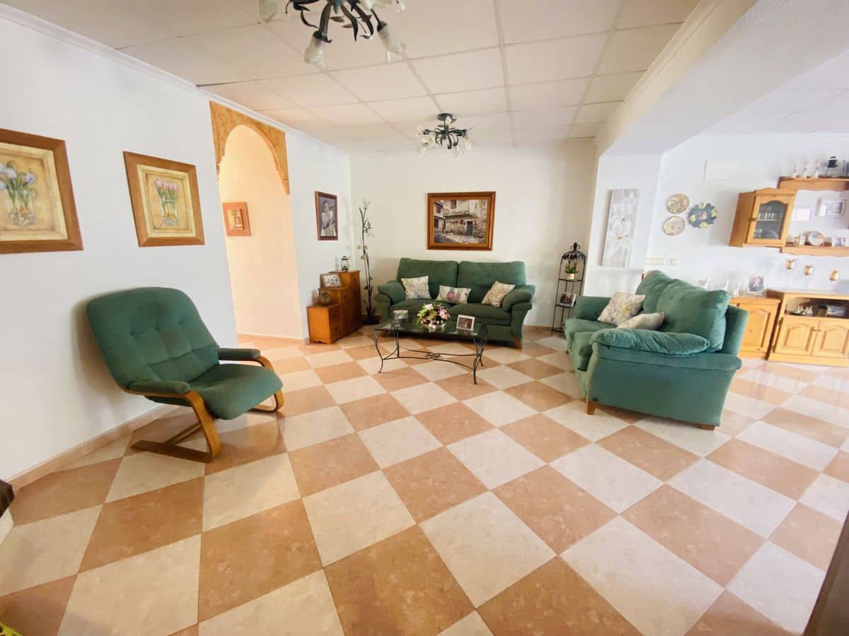 3 soveværelse Finca/Landehus til salg i Algorfa med swimmingpool garage - € 259.950 (Ref: 8788688)