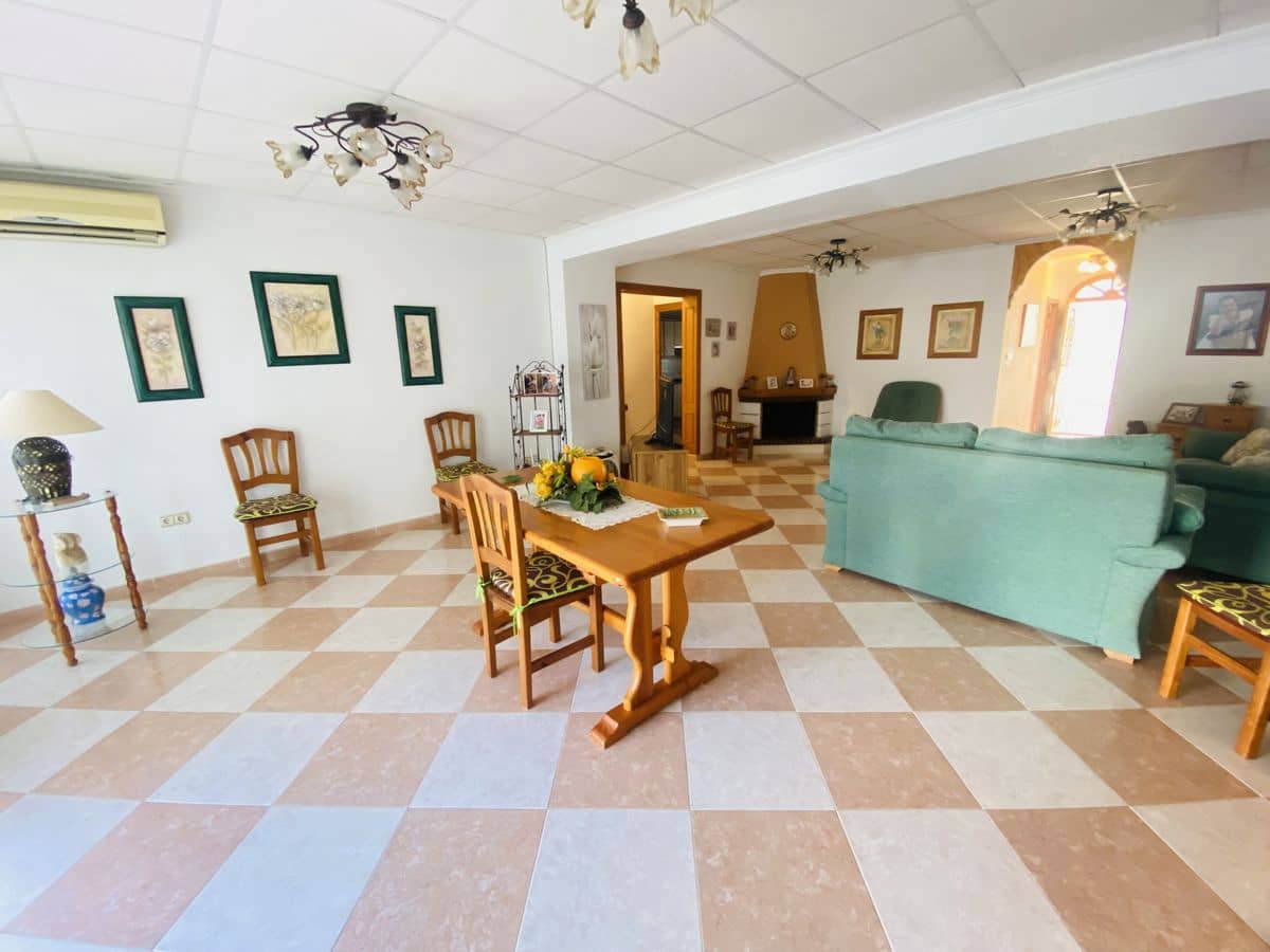 3 soveværelse Finca/Landehus til salg i Algorfa med swimmingpool garage - € 259.950 (Ref: 8788688)