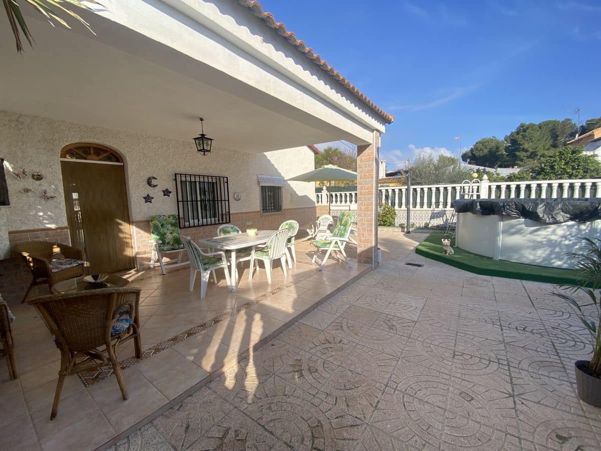 3 soveværelse Finca/Landehus til salg i Algorfa med swimmingpool garage - € 259.950 (Ref: 8788688)