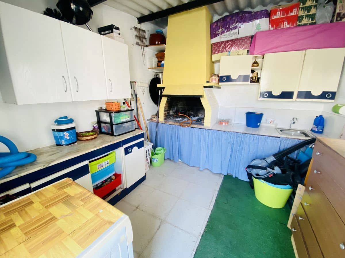 3 soveværelse Finca/Landehus til salg i Algorfa med swimmingpool garage - € 259.950 (Ref: 8788688)