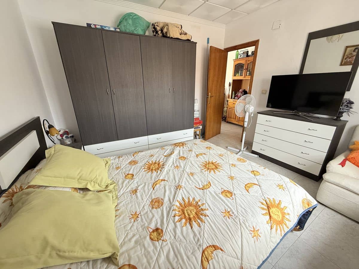 3 soveværelse Semi-Rækkehus til salg i Benijofar med swimmingpool - € 260.000 (Ref: 8949696)