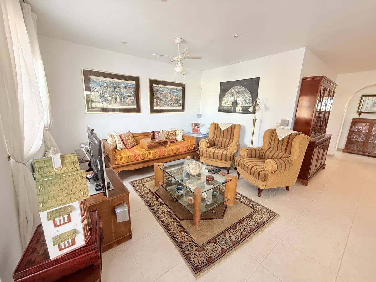 4 soverom Villa til salgs i Benimar med svømmebasseng garasje - € 595 950 (Ref: 9194910)