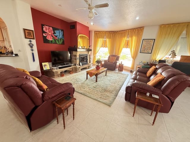 4 Zimmer Villa zu verkaufen in Benimar, Benijófar mit Pool Garage - 595.950 € (Ref: 9194910)