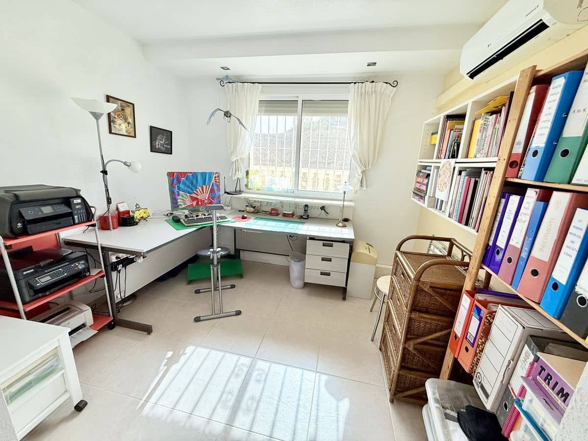 4 soverom Villa til salgs i Benimar med svømmebasseng garasje - € 595 950 (Ref: 9194910)