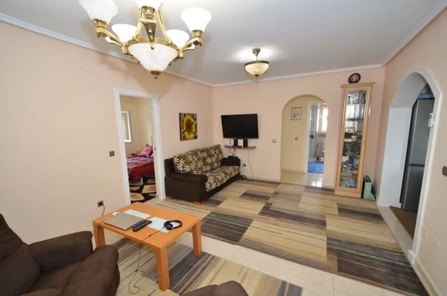 3 Zimmer Villa zu verkaufen in Benijófar mit Pool - 325.000 € (Ref: 9548986)