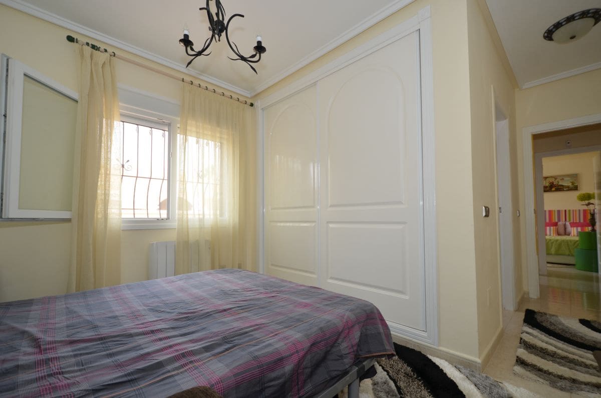 3 Zimmer Villa zu verkaufen in Benijofar mit Pool - 325.000 € (Ref: 9548986)