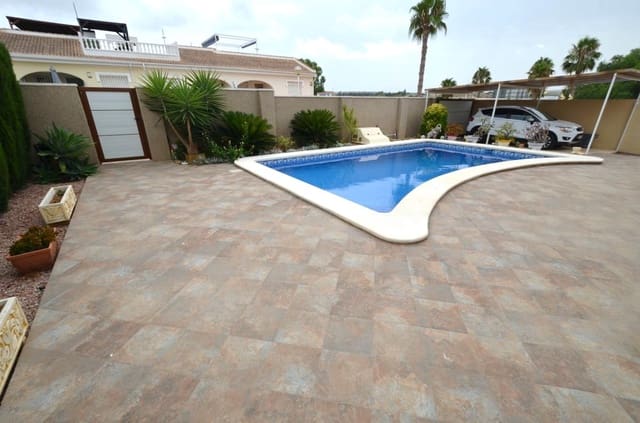 3 Zimmer Villa zu verkaufen in Benijófar mit Pool - 325.000 € (Ref: 9548986)
