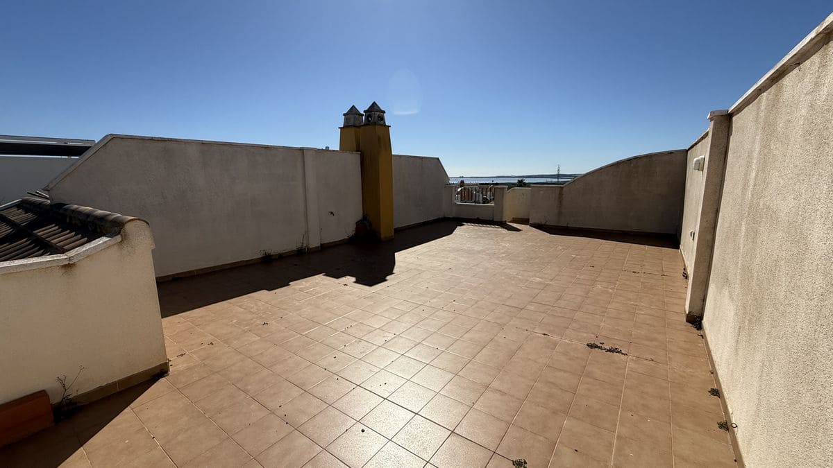 2 soveværelse Lejlighed til salg i Los Montesinos med swimmingpool garage - € 129.950 (Ref: 9685245)