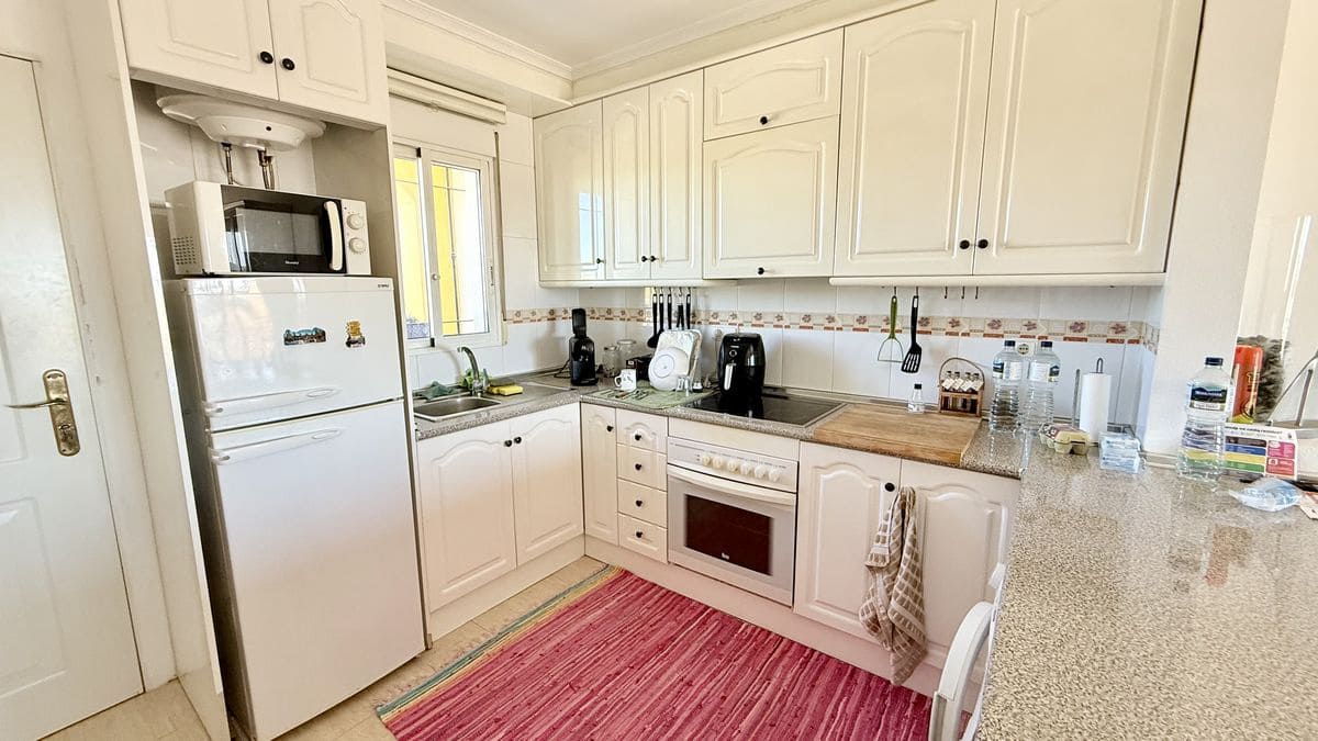 2 soveværelse Lejlighed til salg i Los Montesinos med swimmingpool garage - € 129.950 (Ref: 9685245)