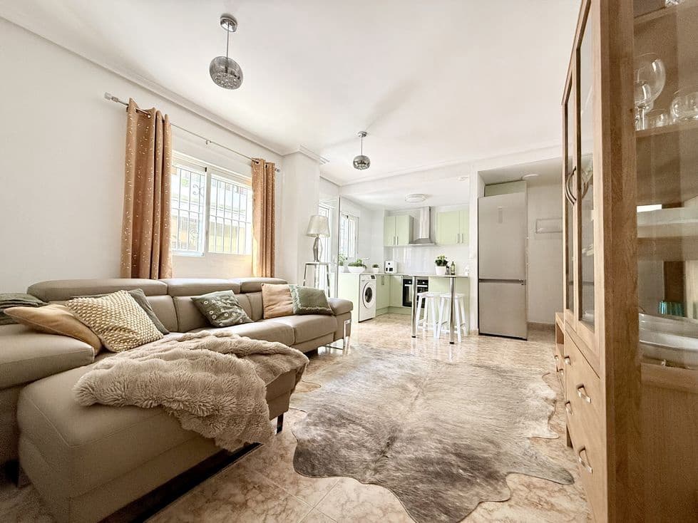 2 soverom Leilighet til salgs i Formentera del Segura med svømmebasseng garasje - € 109 950 (Ref: 9795635)