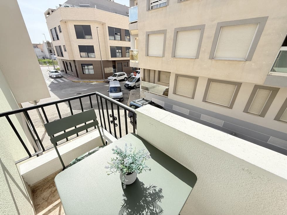 2 soverom Leilighet til salgs i Formentera del Segura med svømmebasseng garasje - € 109 950 (Ref: 9795635)