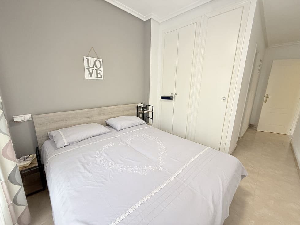 2 soverom Leilighet til salgs i Formentera del Segura med svømmebasseng garasje - € 115 000 (Ref: 9965712)
