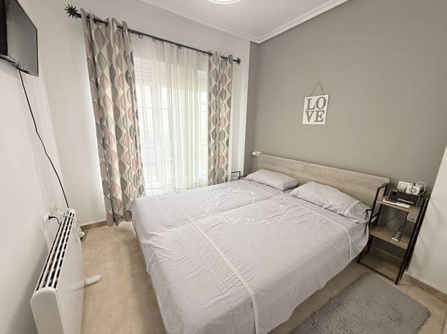 2 soverom Leilighet til salgs i Formentera del Segura med svømmebasseng garasje - € 115 000 (Ref: 9965712)