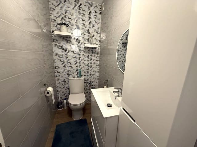 Casa de 3 habitaciones en Benijófar en venta con garaje - 265.000 € (Ref: 9983778)