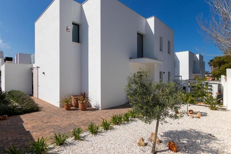 3 slaapkamer Villa te koop in Denia met zwembad garage - € 870.000 (Ref: 9007233)