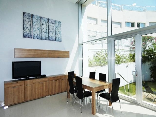 4 soveværelse Semi-Rækkehus til salg i Denia med swimmingpool garage - € 575.000 (Ref: 9200297)