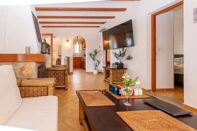 4 quarto Moradia para venda em El Montgó, Dénia com piscina garagem - 595 000 € (Ref: 9212554)