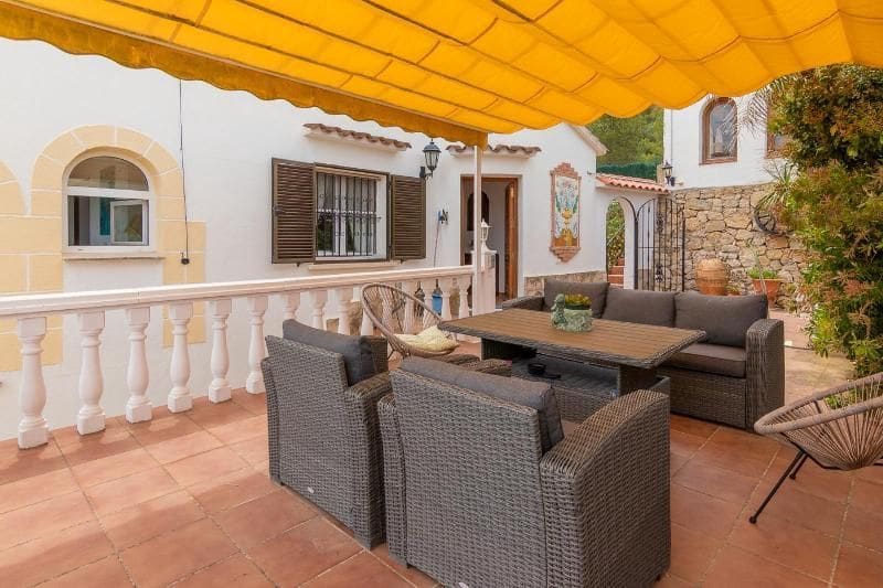 4 slaapkamer Villa te koop in Denia met zwembad garage - € 595.000 (Ref: 9212554)