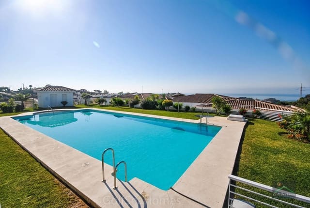 2 slaapkamer Flat te huur in Benalmádena pueblo, Benalmádena met zwembad garage - € 1.500 (Ref: 10028997)