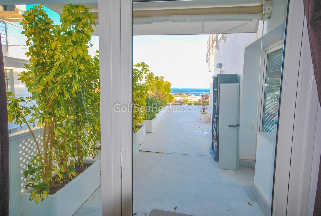 2 Zimmer Wohnung zu vermieten in Benalmadena mit Pool Garage - 1.500 € (Ref: 10028997)