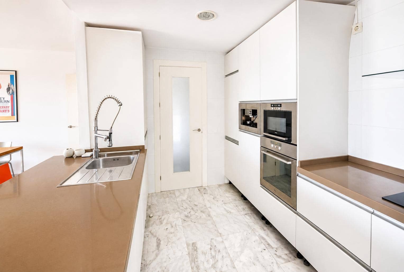 2 Zimmer Wohnung zu vermieten in Benalmadena mit Pool Garage - 1.500 € (Ref: 10028997)