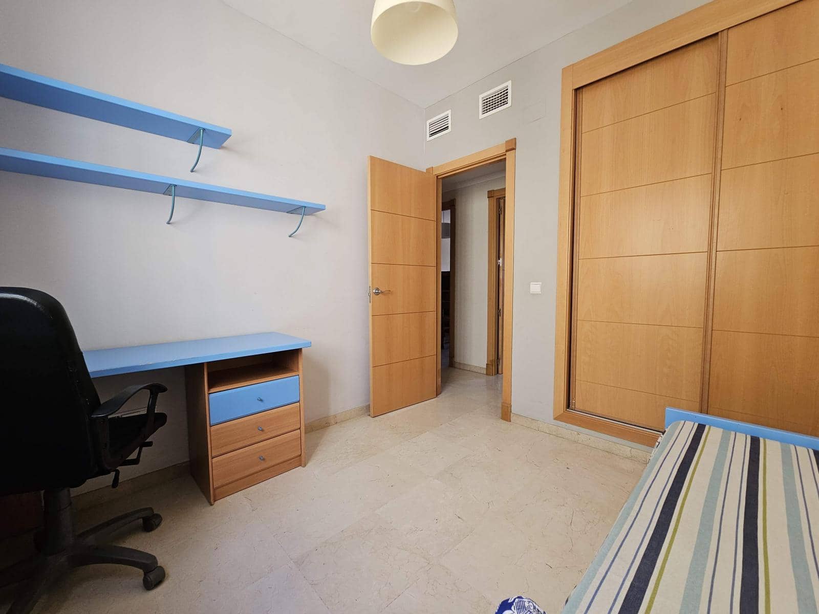 2 bedroom Flat for rent in Benalmadena with pool garage - € 1,300 (Ref: 10048537)
