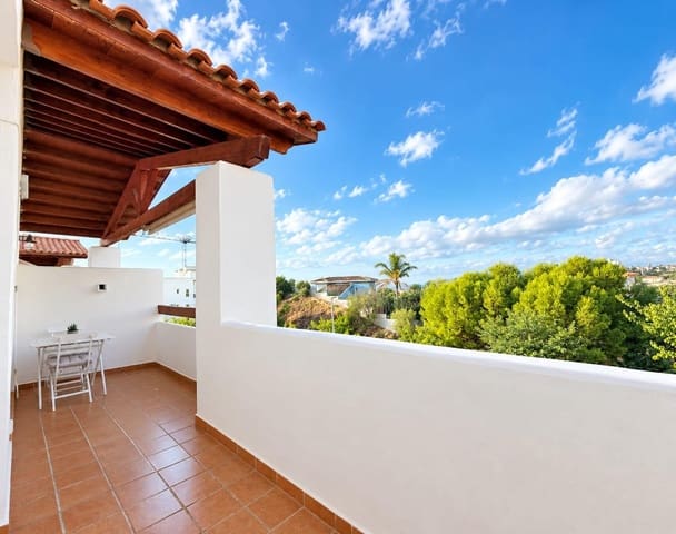 2 quarto Apartamento para arrendar em Benalmádena com piscina garagem - 1 300 € (Ref: 10048537)