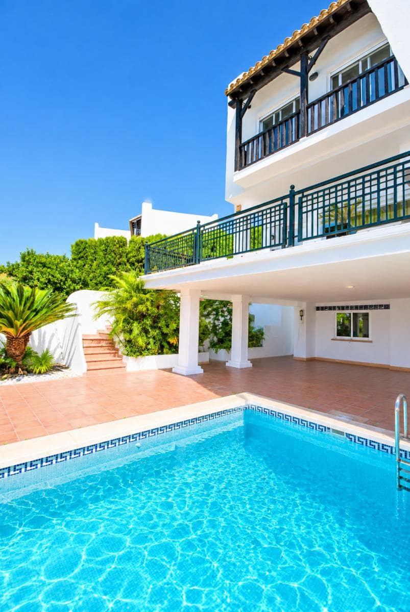 4 soveværelse Semi-Rækkehus til leje i Torremuelle med swimmingpool garage - € 4.500 (Ref: 10101530)
