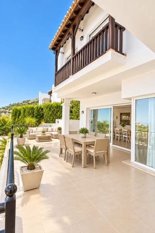 4 soveværelse Semi-Rækkehus til leje i Torremuelle, Benalmádena med swimmingpool garage - € 4.500 (Ref: 10101530)