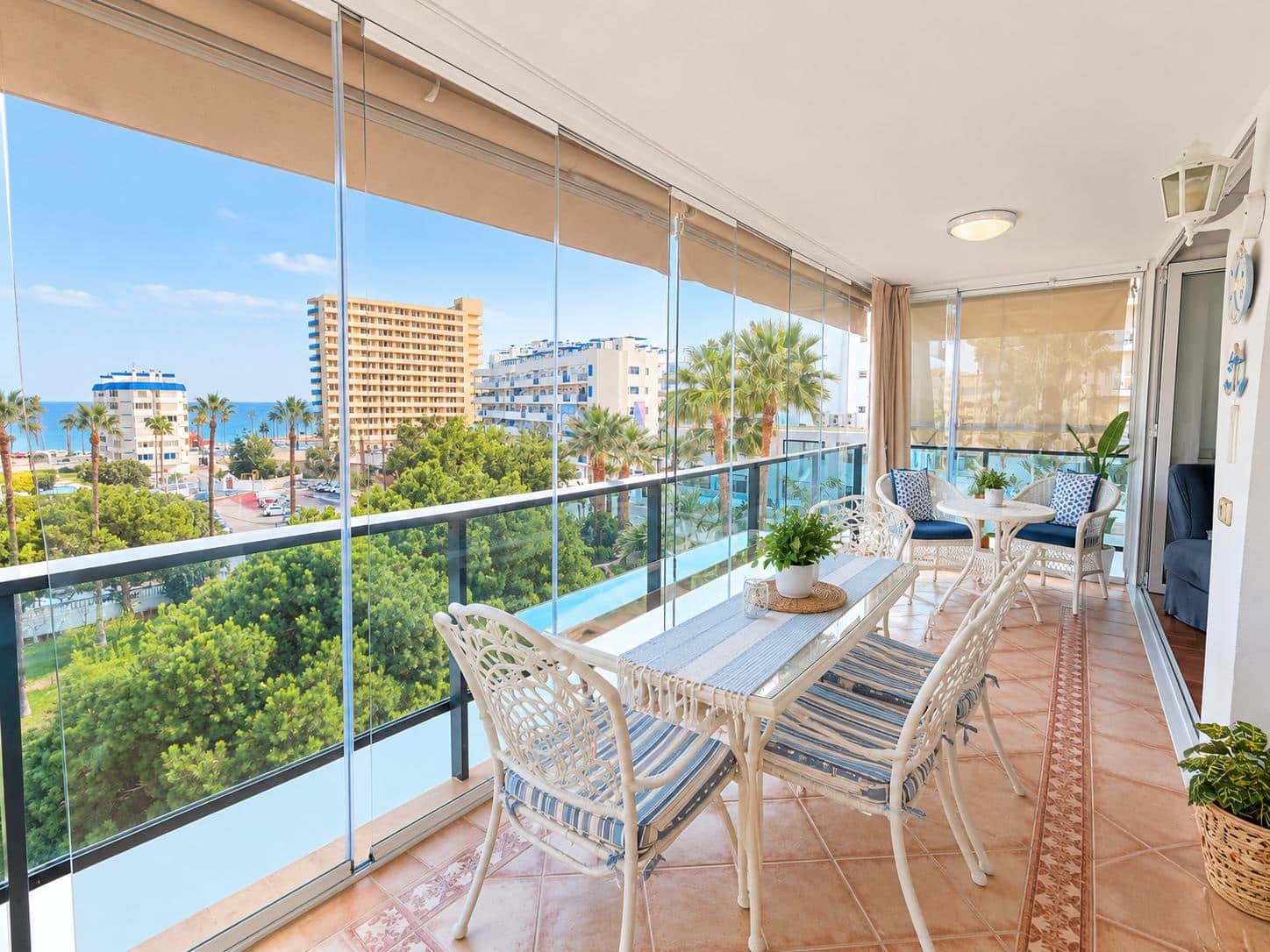 2 Zimmer Wohnung zu vermieten in Benalmadena Costa mit Pool Garage - 1.200 € (Ref: 10138989)