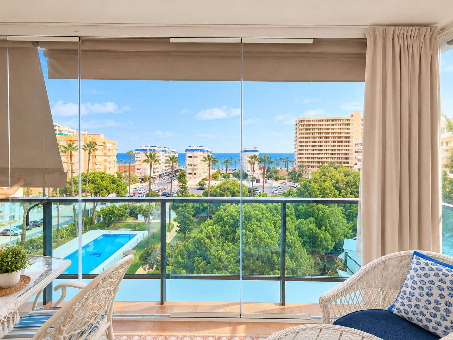 2 Zimmer Wohnung zu vermieten in Benalmadena Costa mit Pool Garage - 1.200 € (Ref: 10138989)