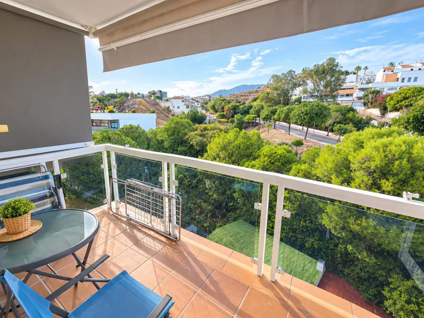 2 Zimmer Wohnung zu vermieten in Benalmadena Costa mit Pool Garage - 1.200 € (Ref: 10138989)