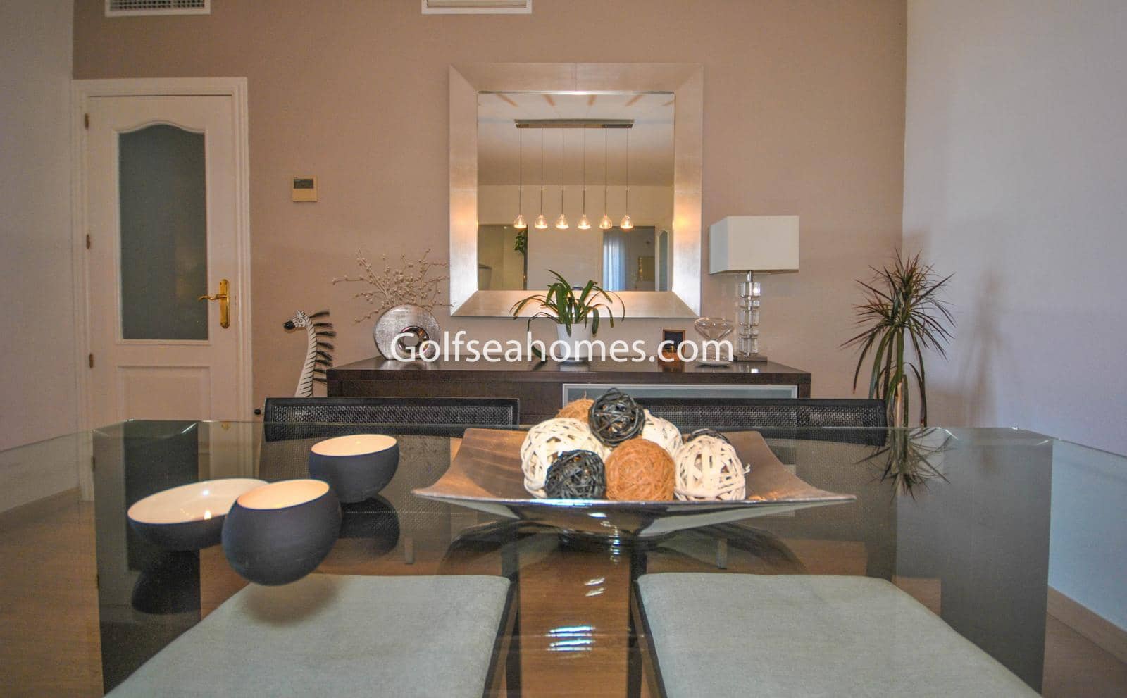 3 sovrum Lägenhet att hyra i Benalmadena med pool garage - 1 900 € (Ref: 5866607)