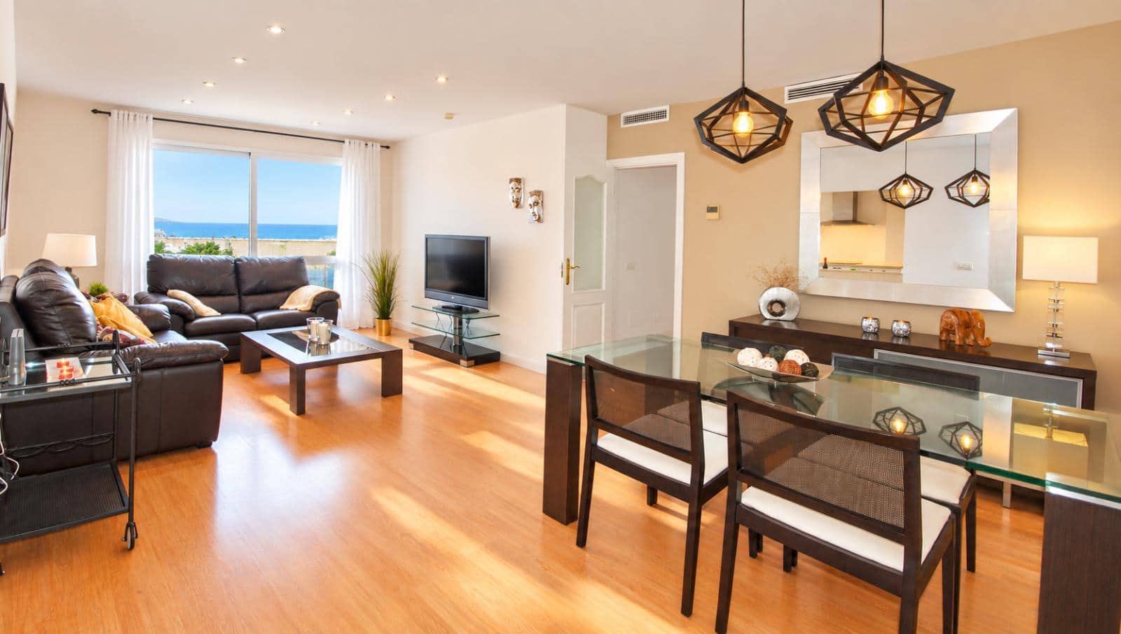 3 sovrum Lägenhet att hyra i Benalmadena med pool garage - 1 900 € (Ref: 5866607)