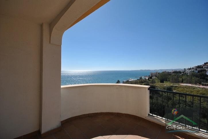 4 soverom Hus til salgs i Benalmadena Costa med garasje - € 670 000 (Ref: 6452644)