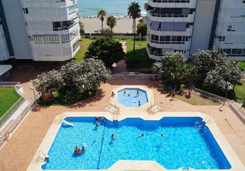 2 soverom Leilighet til leie i Torremolinos med svømmebasseng garasje - € 1 350 (Ref: 6452667)