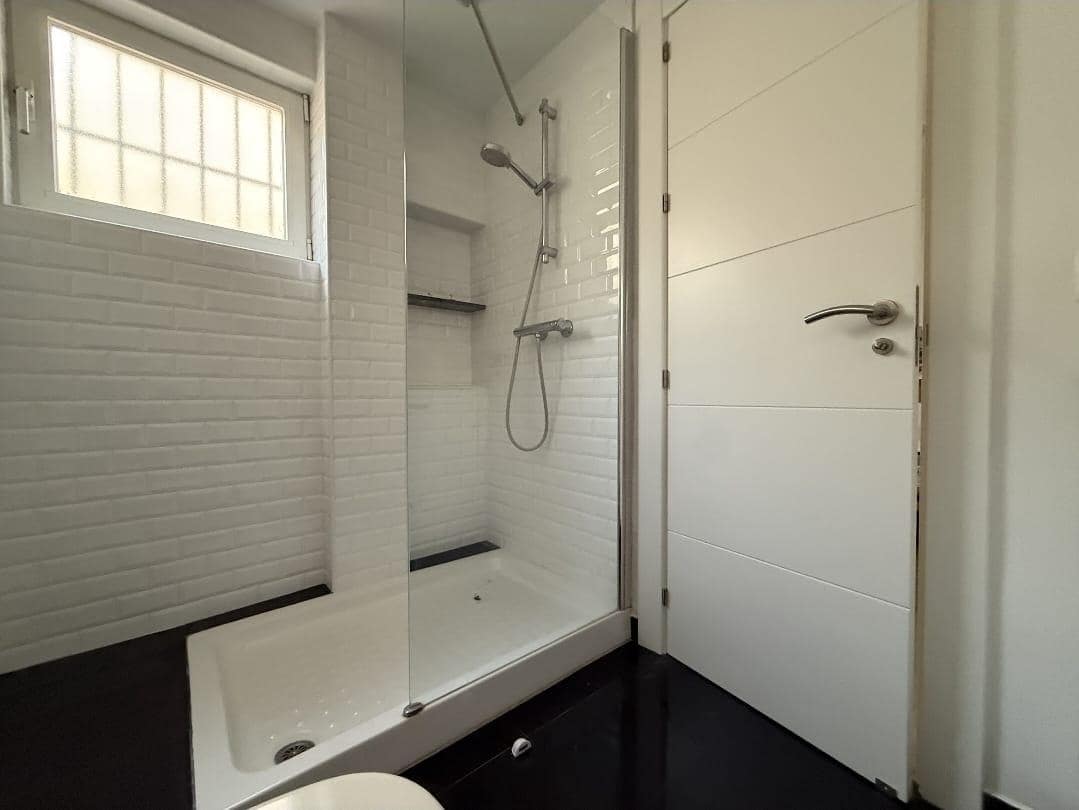 Piso de 3 habitaciones en Benalmádena en alquiler - 1.500 € (Ref: 6452668)