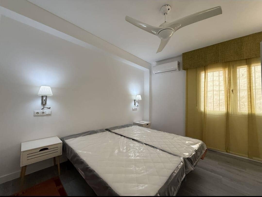 Piso de 3 habitaciones en Benalmádena en alquiler - 1.500 € (Ref: 6452668)