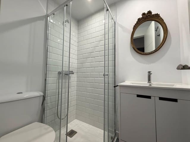 Piso de 3 habitaciones en Benalmádena en alquiler - 1.500 € (Ref: 6452668)